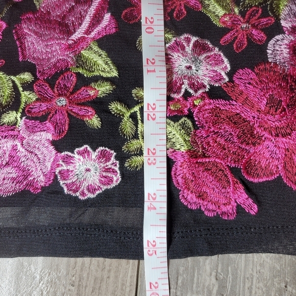 INC International Concepts Stitched Floral Tank Top Size Small EUC - Picture 6 of 15